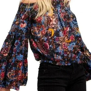 Free People Free Spirit Ruffle Sleeve Blouse size XSmall